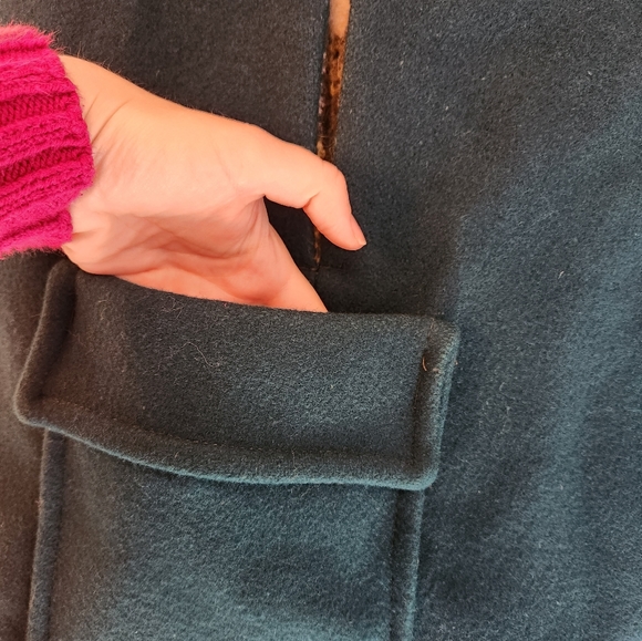 💛💚60's Reversible Cape💚💛 - Picture 3 of 10